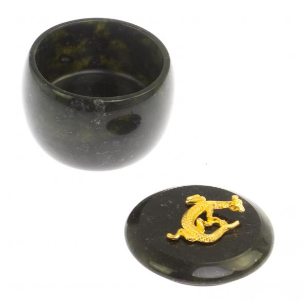 Шкатулка круглая с ящерицей черный змеевик 6х6х5,5 см 125016