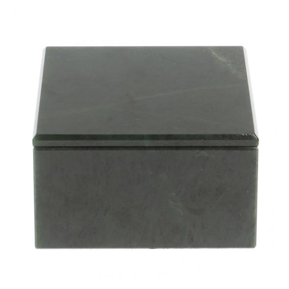 Шкатулка из нефрита 10х10х6 см 126961