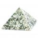 Пирамида из жадеита 5,5х5,5х3 см бело-зеленая 124849