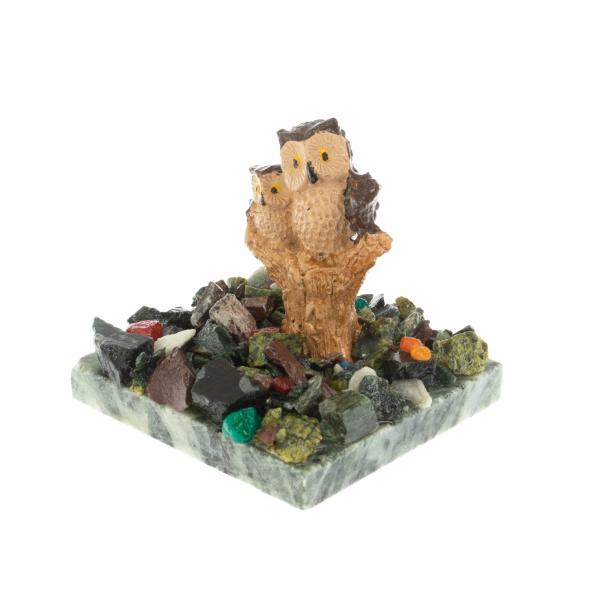 Сувенир &amp;quot;Два филина на пне&amp;quot; на змеевике 116548