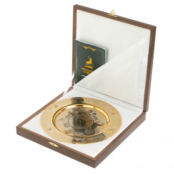 Тарелка с гравюрой &amp;quot;Санкт-Петербург. Коллаж&amp;quot; 22,5 см  Златоуст 127760