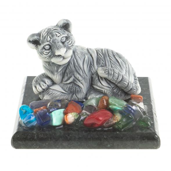 Сувенирная фигурка &amp;quot;Тигрёнок лежит&amp;quot; из змеевика и мрамолита - символ года тигра