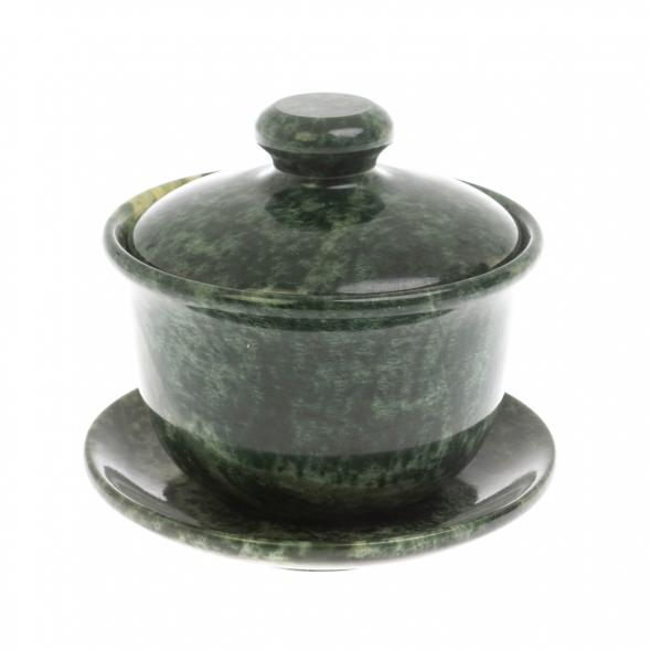 Гайвань из нефрита на блюдце 8,5х8,5х8 см 129827