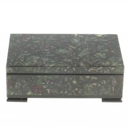 Каменная шкатулка из эвдиалита 10,5х6,5х4см
