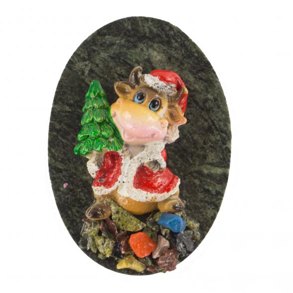 Магнит сувенирный символ года Бычок с ёлкой 121125