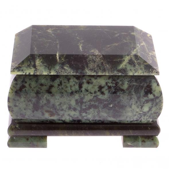 Шкатулка из камня нефрит 10х6х6,5 см 125920