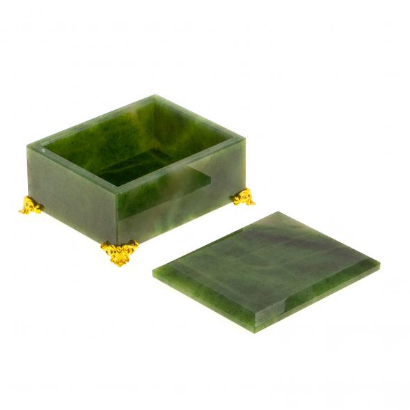Шкатулка из нефрита 9,5х8х5 см 124703