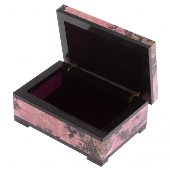 Шкатулка из родонита 10х7х4 см 126440