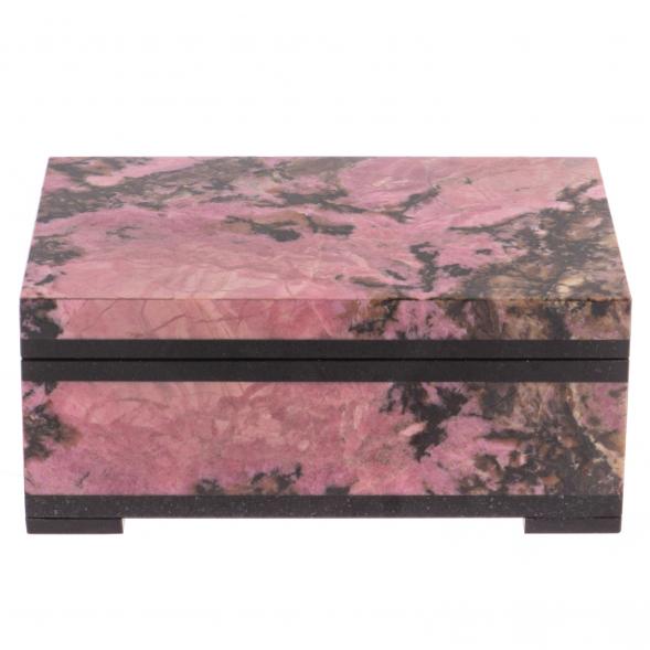 Шкатулка из родонита 10х7х4 см 126440