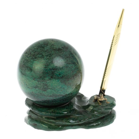 Композиция с шаром &amp;quot;Ящерица на скале&amp;quot; из змеевика 128768