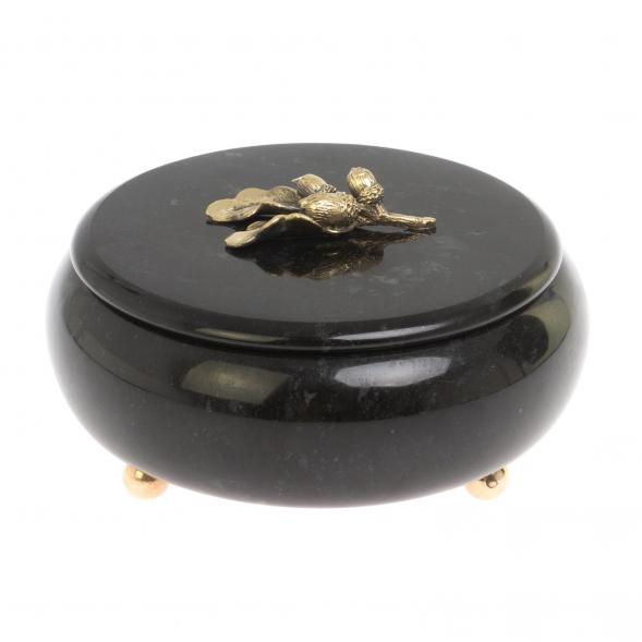 Шкатулка из черного змеевика &amp;quot;Желуди&amp;quot; 15х15х9 см 126821