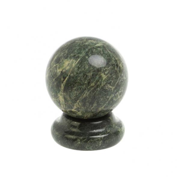 Подставка под шар из шабровского змеевика  3,7х3,7х1,5 см 127611