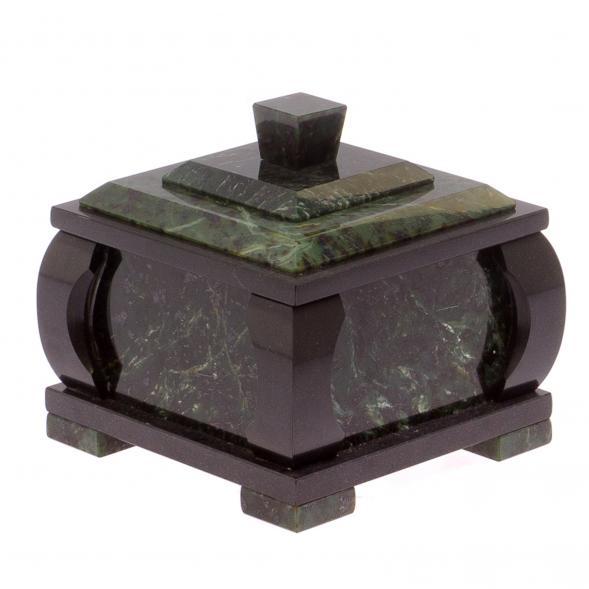 Шкатулка из нефрита &amp;quot;Ларец&amp;quot; 13х13х11 см 125467