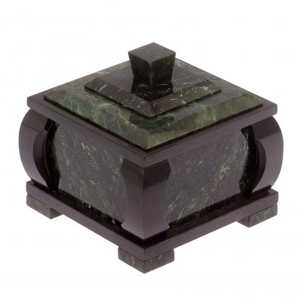 Шкатулка из нефрита &amp;quot;Ларец&amp;quot; 13х13х11 см 125467