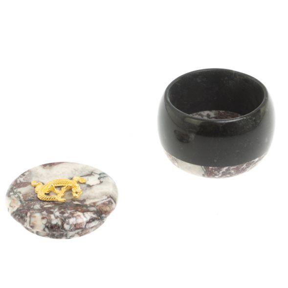 Шкатулка круглая из креноида и черного змеевика 7х7х6 см 127699