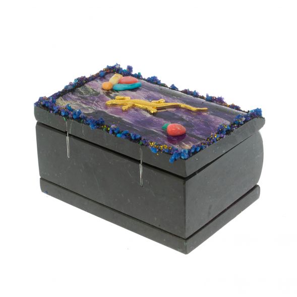 Шкатулка с иллюстрацией под чароит &amp;quot;Ящерица и самоцветы&amp;quot; змеевик 10х6,5х6 см 128777