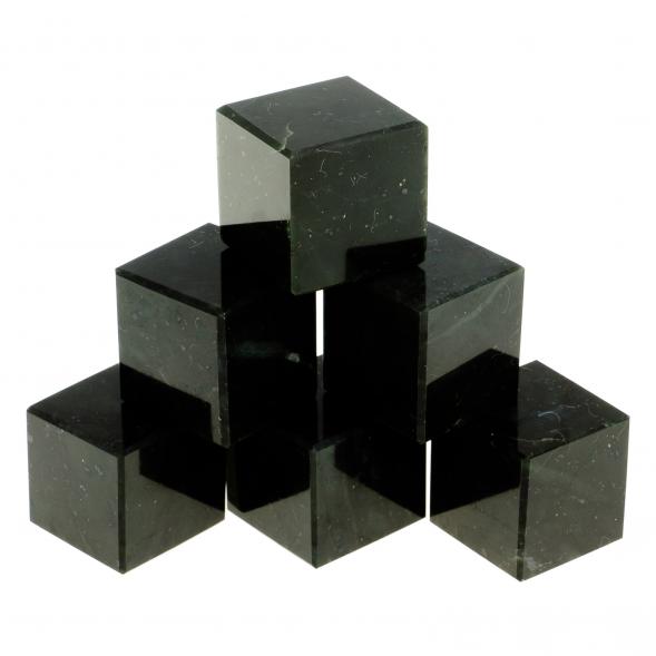 Камни для виски набор 6 кубиков черный змеевик 123477