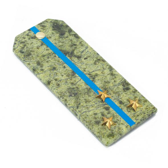 Сувенирный магнит &amp;quot;Погон Старший лейтенант ВВС, ВКС, ВДВ&amp;quot; камень змеевик 118932