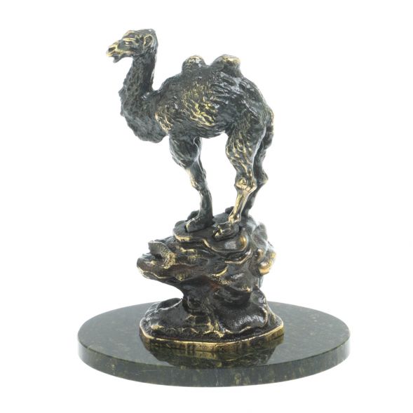 &amp;quot;Верблюд на скале&amp;quot; на подставке из камня змеевик 128088