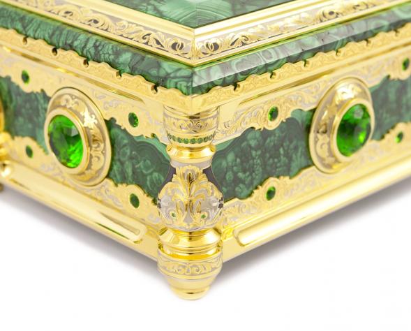 Ларец &amp;quot;Царский&amp;quot; из малахита - эксклюзивный подарок из Златоуста