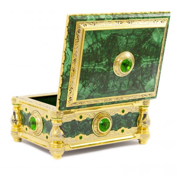 Ларец &amp;quot;Царский&amp;quot; из малахита - эксклюзивный подарок из Златоуста