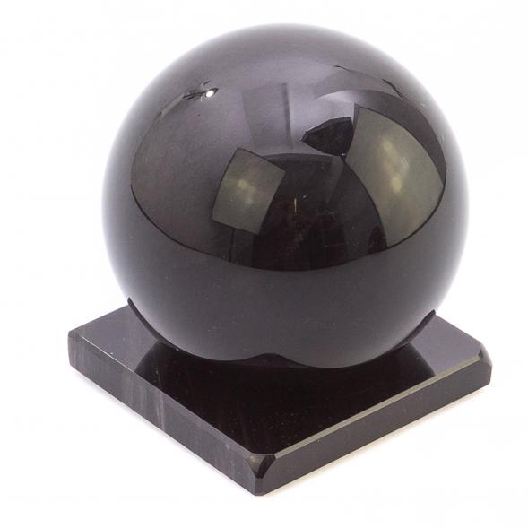 Шар из черного обсидиана 11 см на подставке 124721
