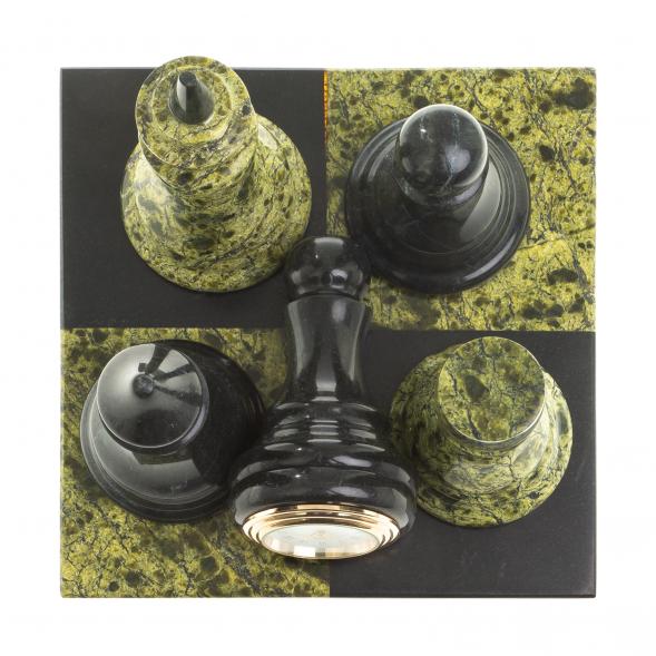 Часы &amp;quot;Шах и мат&amp;quot; из змеевика 113561