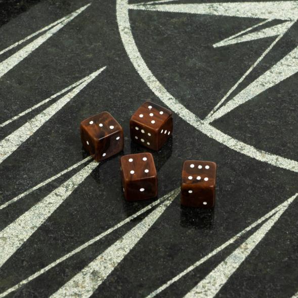 Кубики зарики 1 см коричневые 4 шт 128490