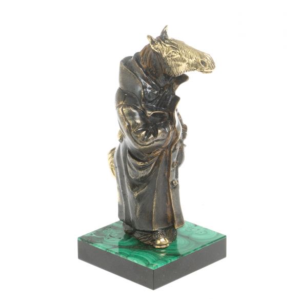 Бронзовая статуэтка &amp;quot;Конь в пальто&amp;quot; из малахита 127552