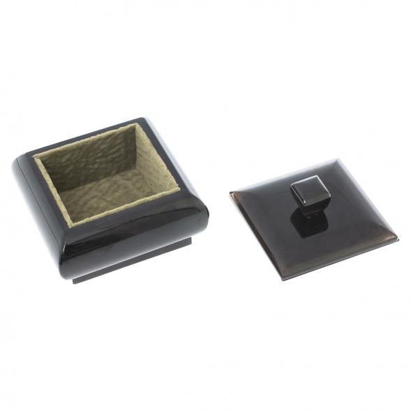 Шкатулка квадратная из черного обсидиана 9х9х7 см 122360