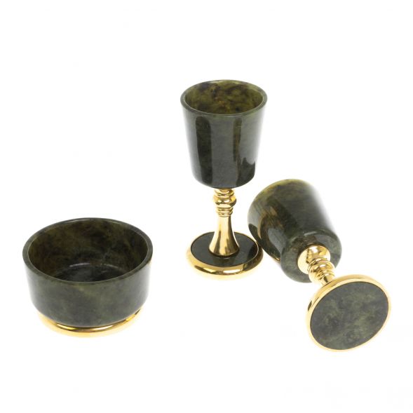 Набор водочный из нефрита 2 рюмки и соусник 129317