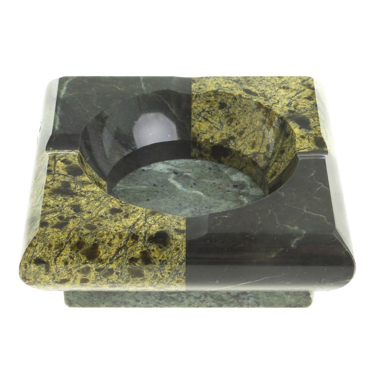 Пепельница каменная из лемезита и змеевика купить оптом, арт 117516