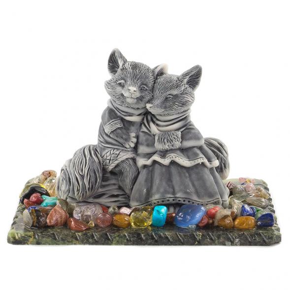 Сувенир &amp;quot;Пара лис на бревне&amp;quot; из мрамолита 120594