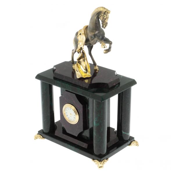 Часы &amp;quot;Конь с попоной&amp;quot; из шабровского змеевика 129251