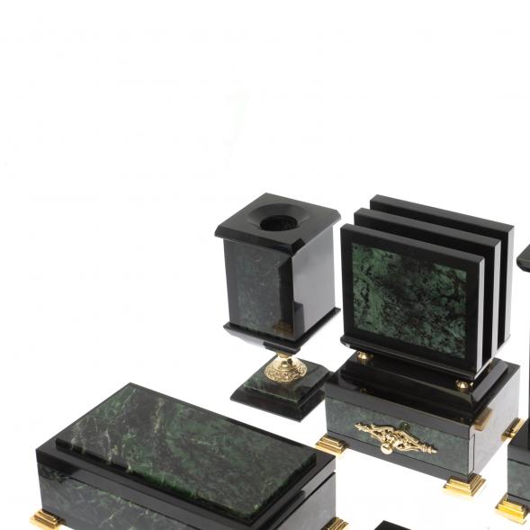 Настольный набор &amp;quot;Георгий Победоносец&amp;quot; из нефрита 127089