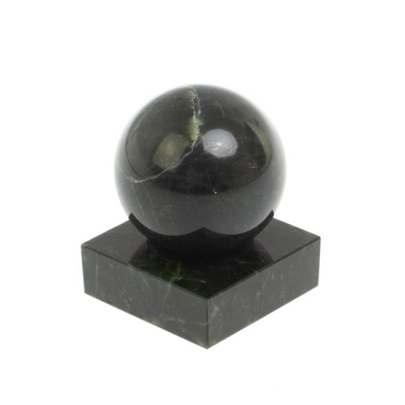Шар 4,5 см из нефрита на подставке 4,5х4,5х4,5 см 127644