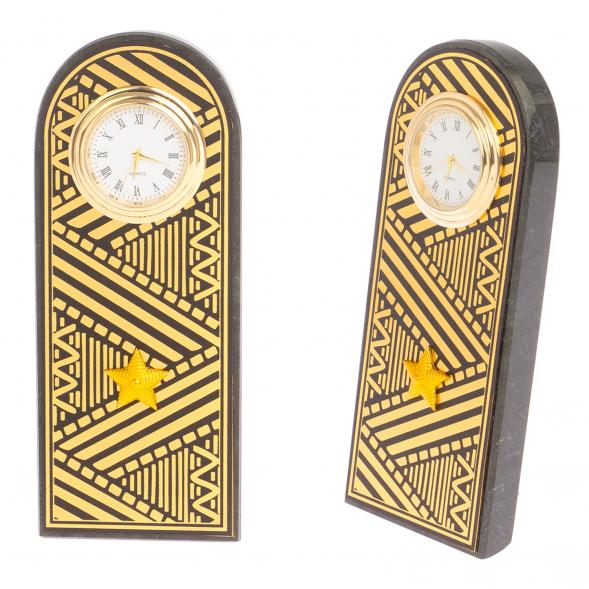 Часы &amp;quot;Погон генерал&amp;quot; овал цвет золото камень змеевик 113531