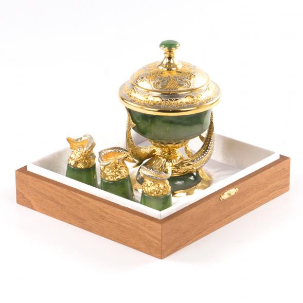 Подарочный набор &amp;quot;Икорница две рыбки со стопками&amp;quot; камень нефрит 121552