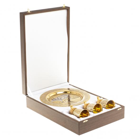 Подарочный набор &amp;quot;Олень&amp;quot; тарелка и 3 стопки перевертыша Златоуст 123683