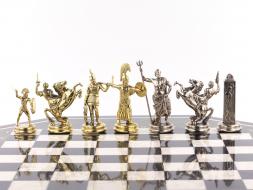 Шахматный стол из камня "Греческая мифология" мрамор змеевик фигуры металл