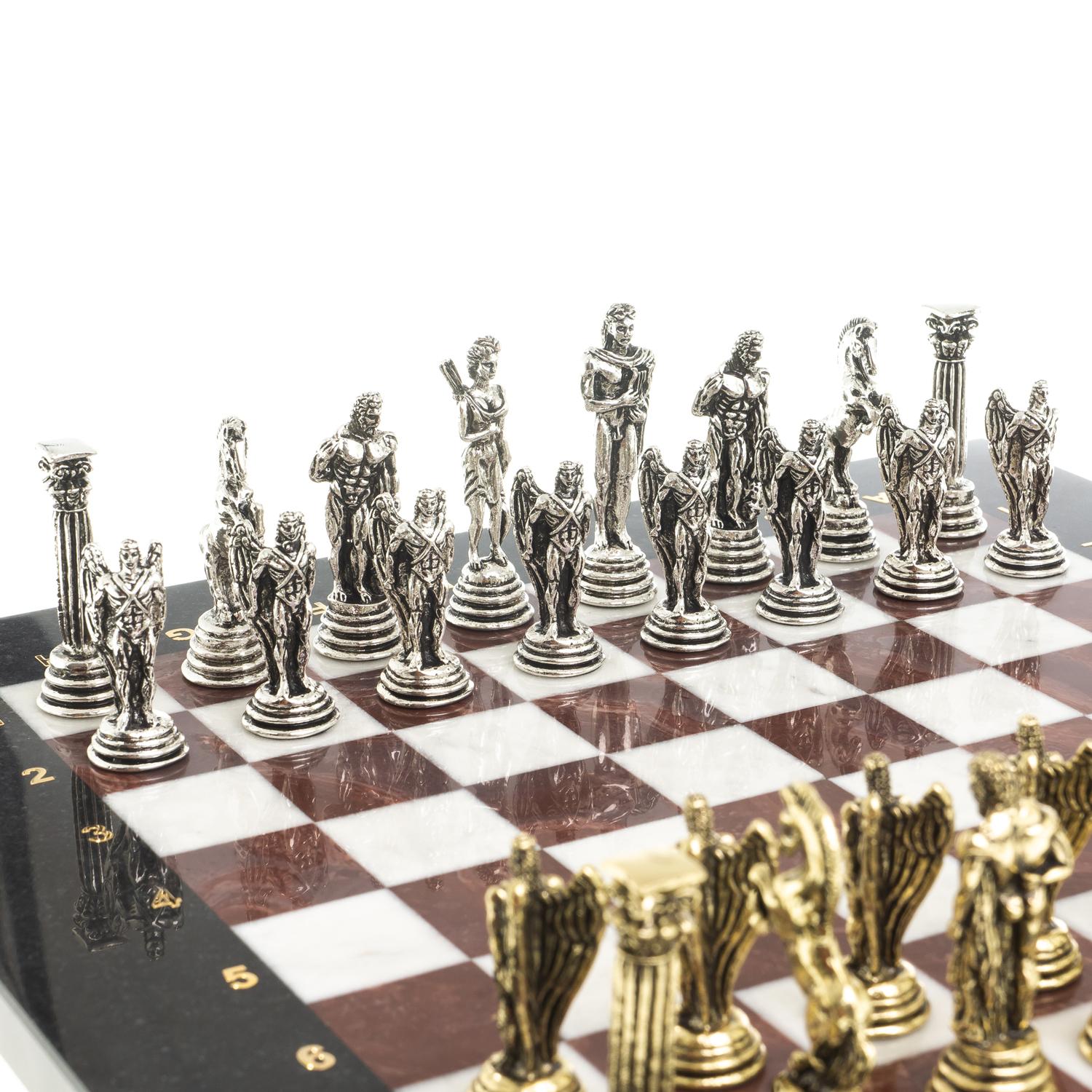Настольная игра шахматы 