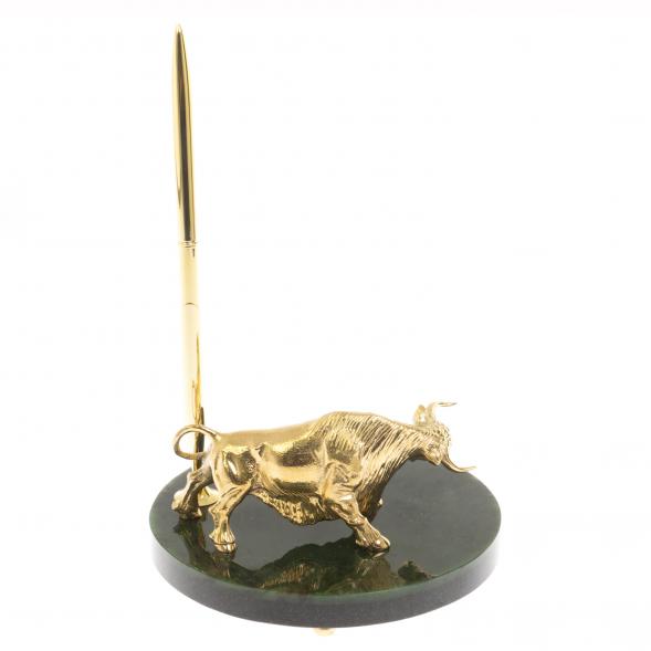 Статуэтка &amp;quot;Бык&amp;quot; с подставкой под ручку на нефрите 13х13х22 см 129925
