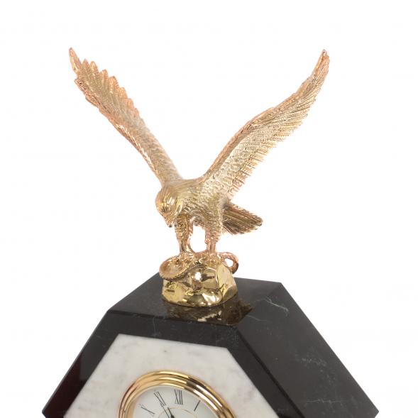 Настольный набор &amp;quot;Орел&amp;quot; из мрамора с бюваром и лотком А4 126862