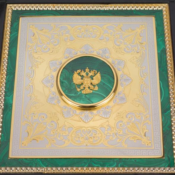 Лоток для бумаг А4 камень малахит Златоуст 120341