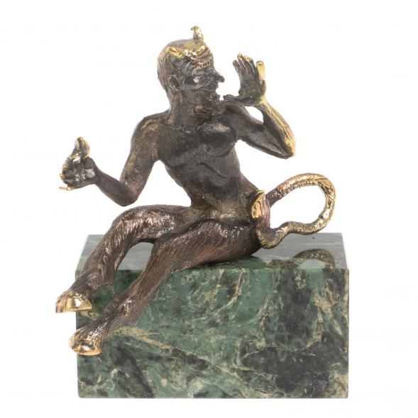 Бронзовая статуэтка &amp;quot;Чертик&amp;quot; на подставке из темно-зеленого змеевика 126792