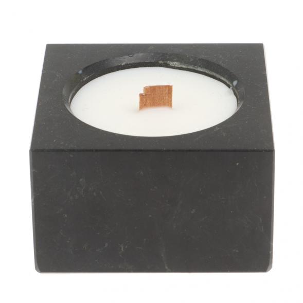 Свеча квадратная из черного змеевика 7х7х4,3 см 126867
