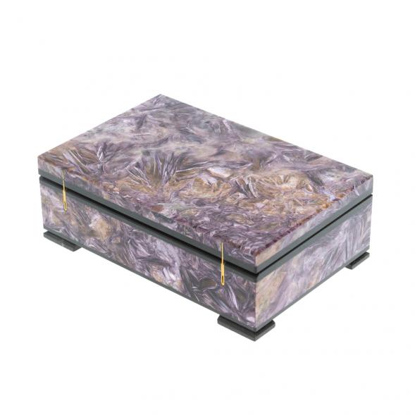 Шкатулка из камня чароит экстра с иризацией 12х8х4 см 128290