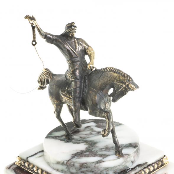 Часы из мрамора и бронзы &amp;quot;Салават Юлаев&amp;quot; 123700