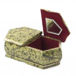 Шкатулка "Алмаз" из камня змеевик с двумя отделениями 18,5х9,5х6,5 см