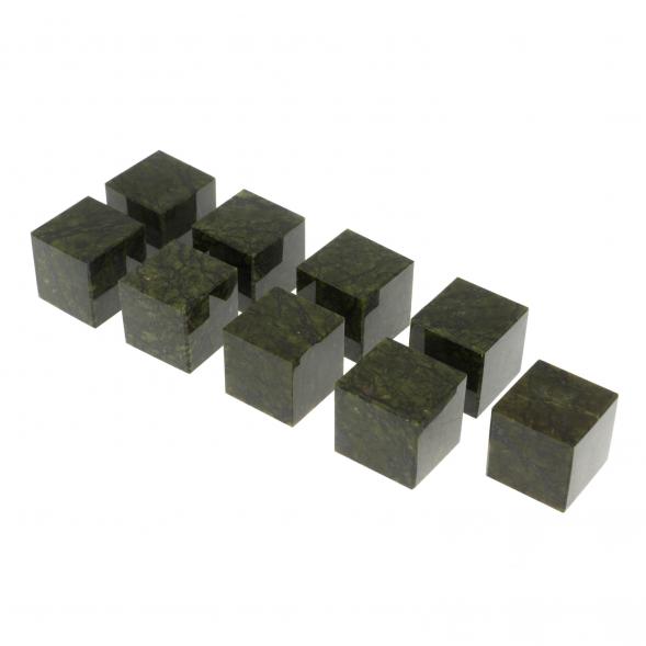 Камни для охлаждения виски набор 9 кубиков из зеленого змеевика 121582